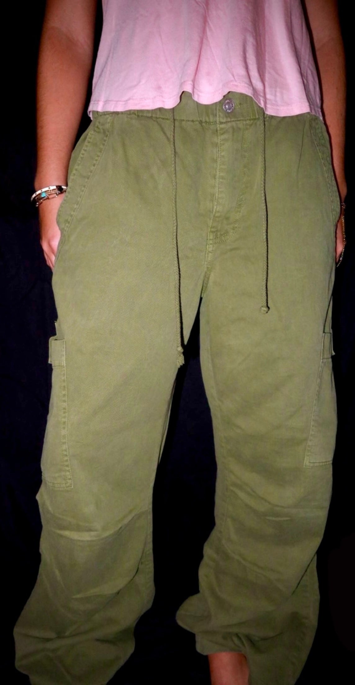 Y2K vibe outfit