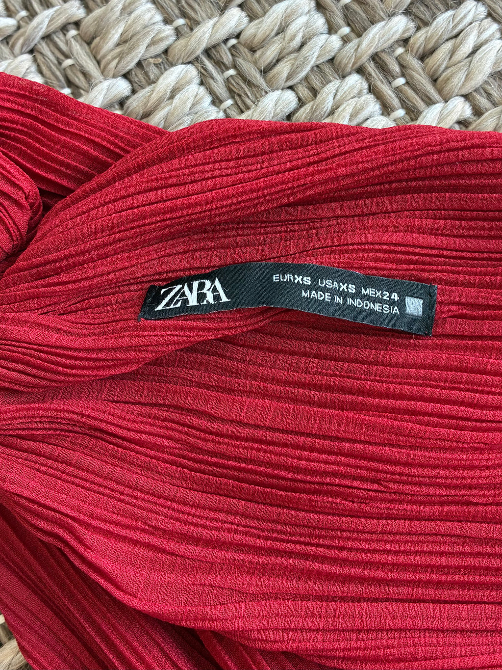 Halter-neck Zara top